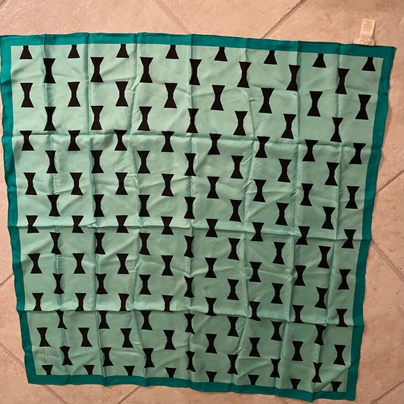 Kate Spade New York Scarf 100% Silk Turquoise Black - Picture 1 of 2